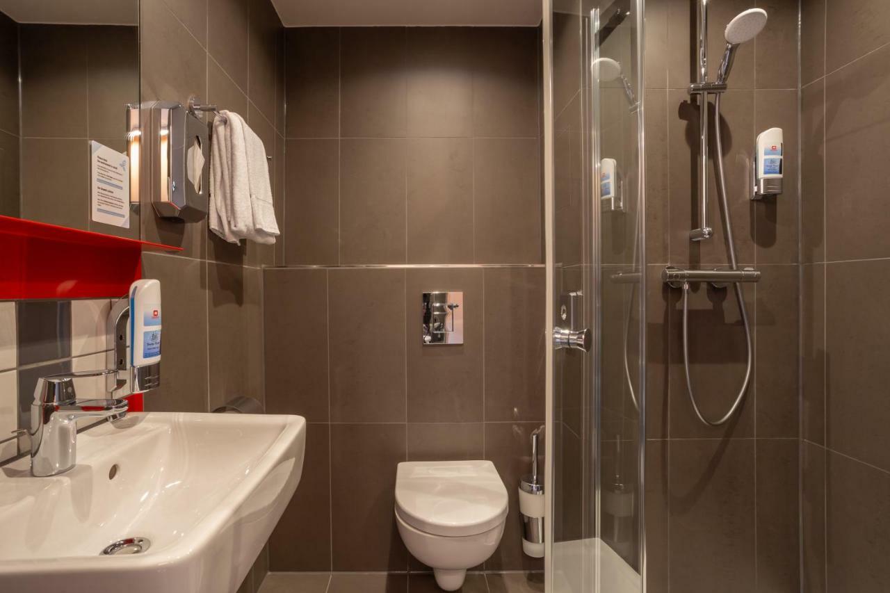 Meininger Hotel Heidelberg Hauptbahnhof Экстерьер фото